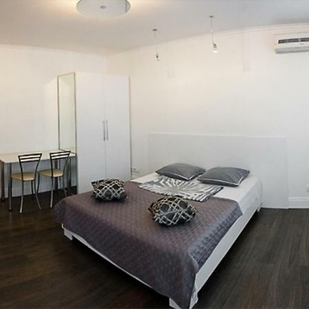 Great Studio Near The Pechersk Kiev Exterior foto